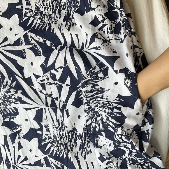 CW Classics Women Midi Dress L Navy Floral Shift Ruffle Short Sleeve - Picture 8 of 9